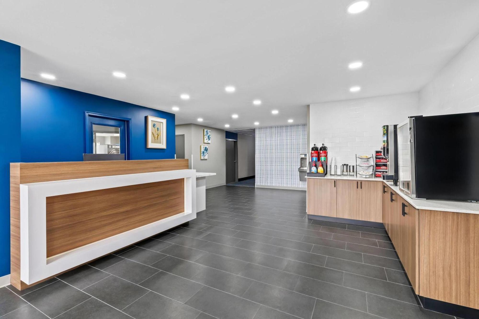 Microtel Inn & Suites By Wyndham Норкрос Екстер'єр фото